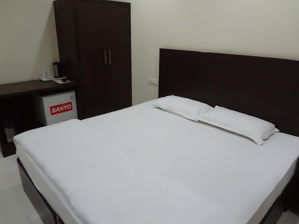 Hotel Siam International Dillí Exteriér fotografie