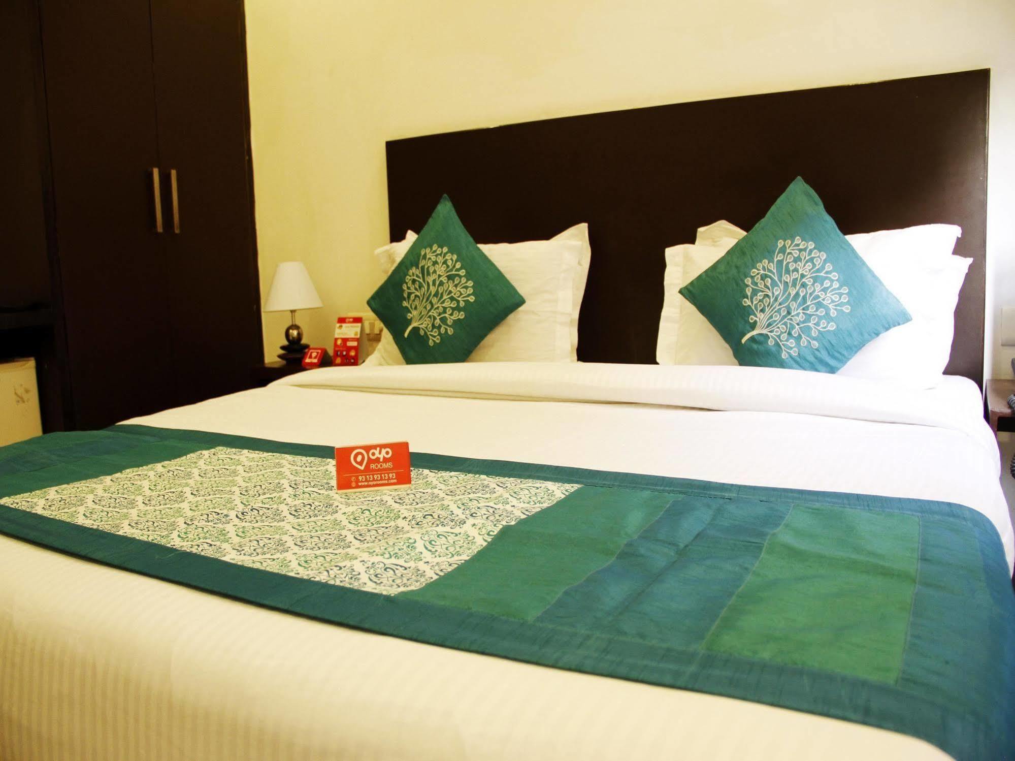 Hotel Siam International Dillí Exteriér fotografie